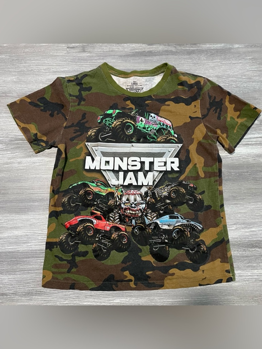 Monster Jam Camo Kids Youth T-Shirt Monster Truck Grave Digger Graphic Size L